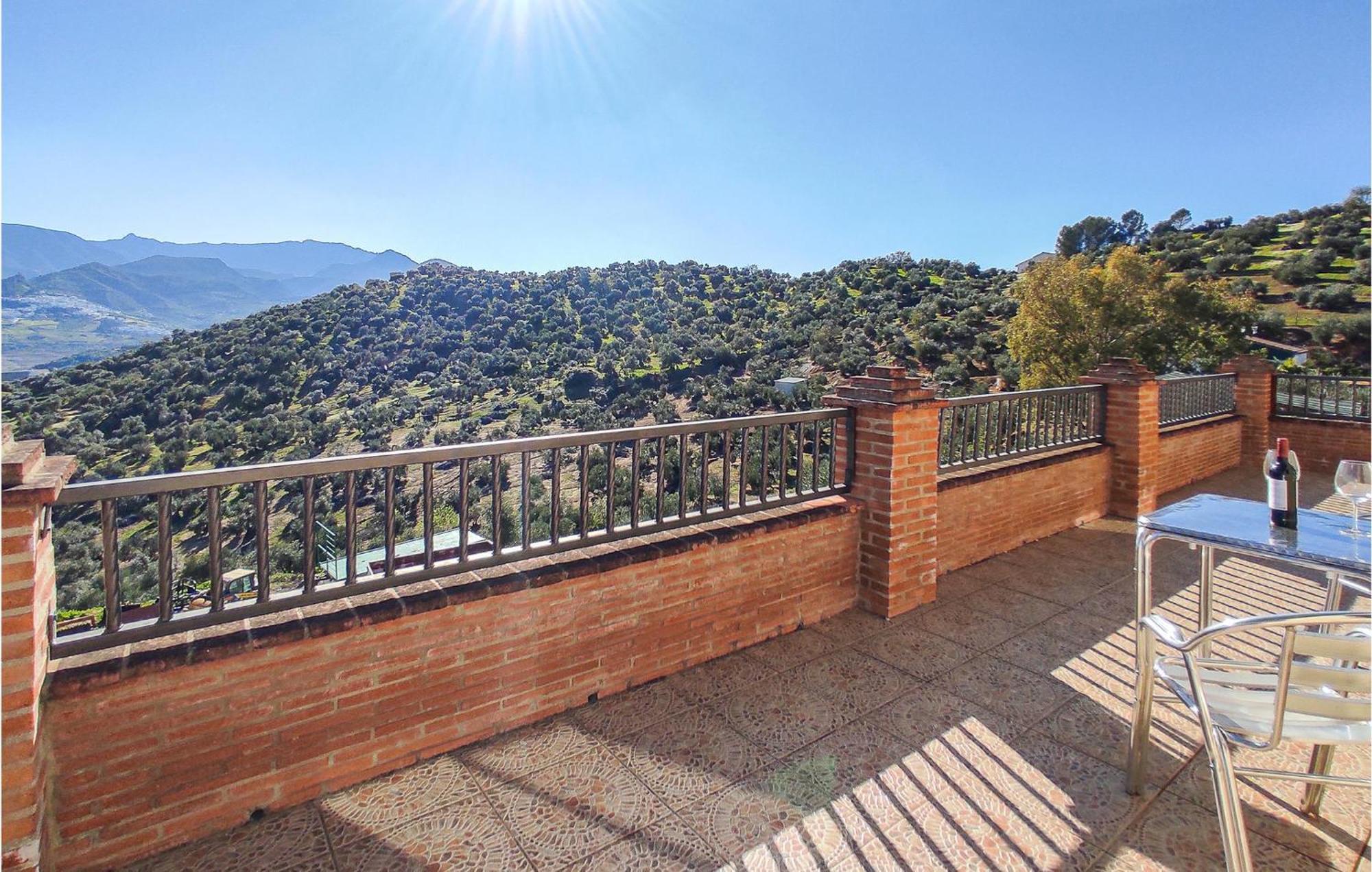 Gorgeous Home In Algodonales With Kitchen 外观 照片