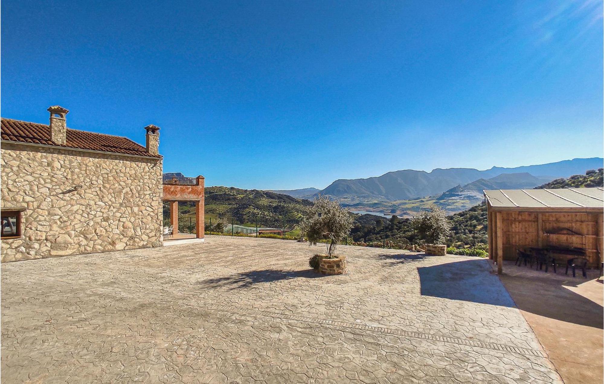 Gorgeous Home In Algodonales With Kitchen 外观 照片