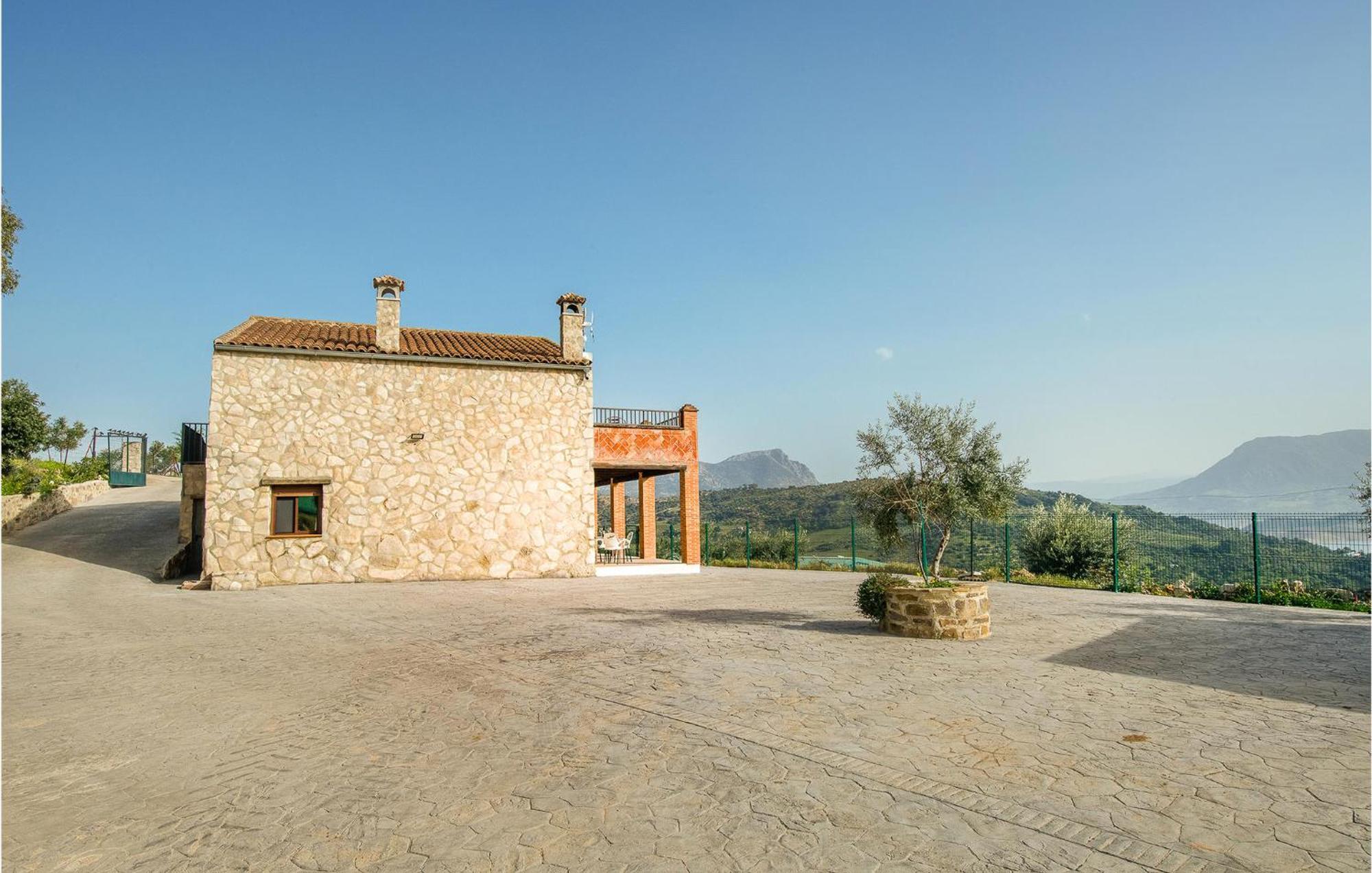 Gorgeous Home In Algodonales With Kitchen 外观 照片