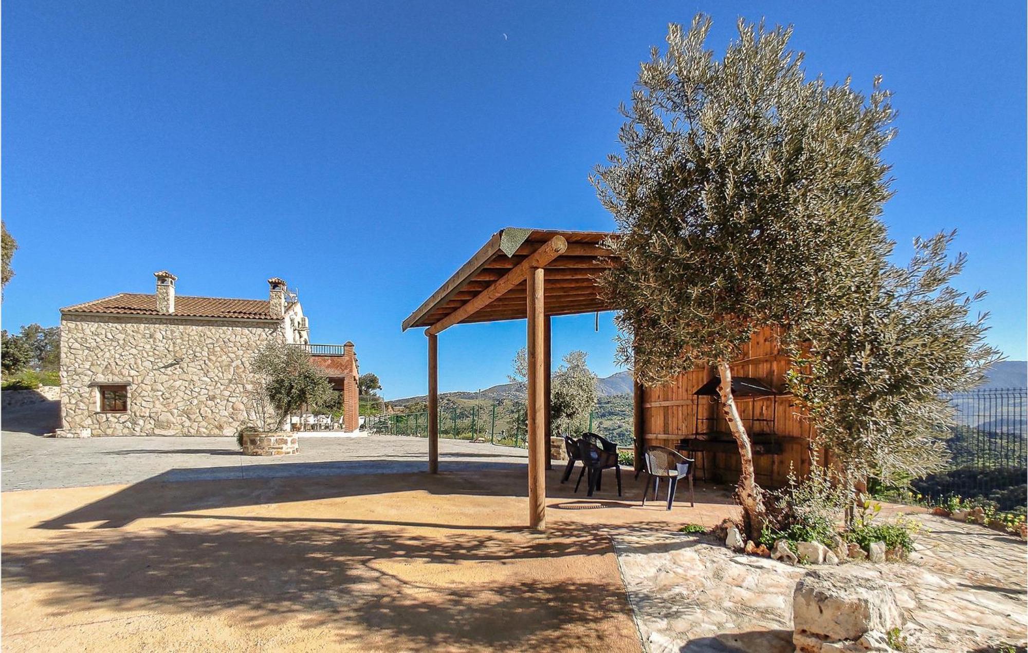 Gorgeous Home In Algodonales With Kitchen 外观 照片